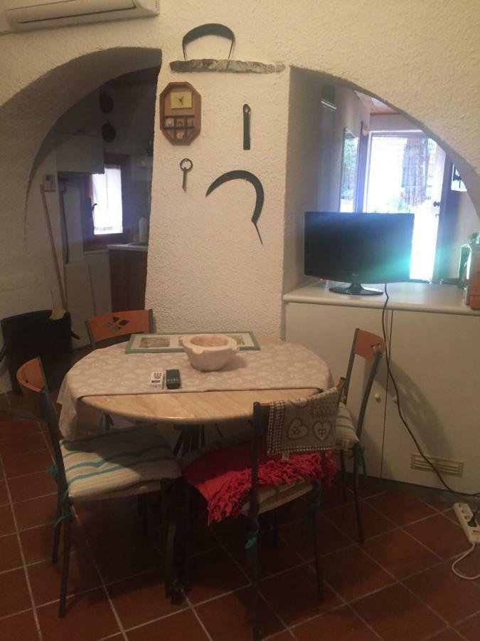 Вилла Tavernetta A 10 Minuti Dal Mare Diano San Pietro Экстерьер фото